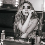 sabrina_carpenter