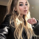 sabrina_carpenter