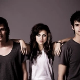 versaemerge_