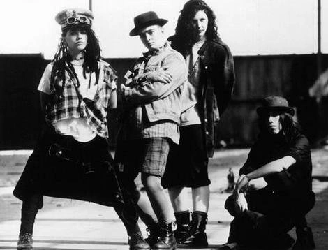 4_non_blondes