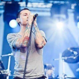 chester_bennington