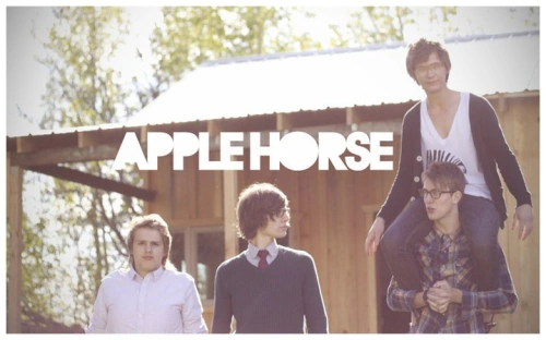apple_horse