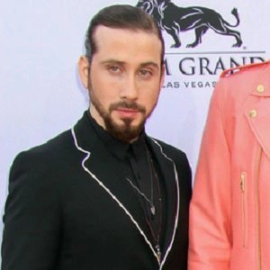 avi_kaplan