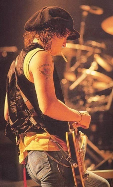 izzy_stradlin