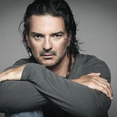 ricardo_arjona